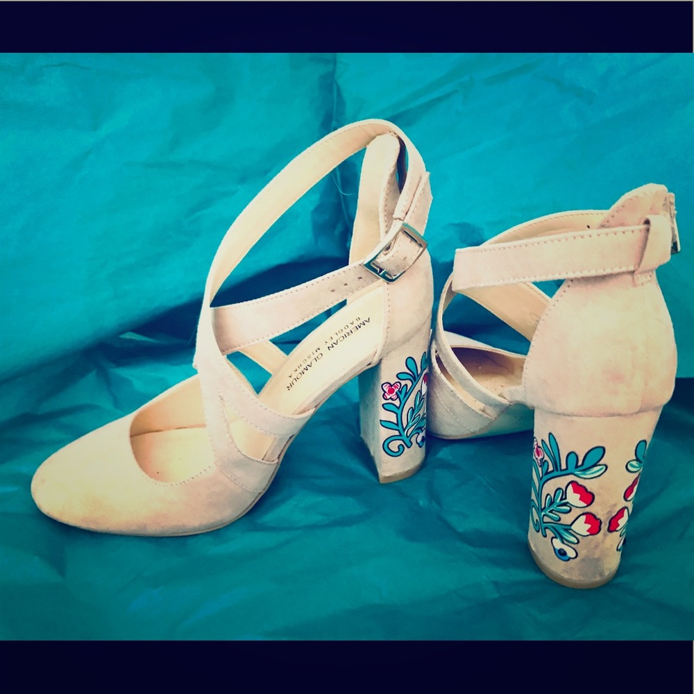 AMERICAN GLAMOUR, Taupe suede, Painted Heel Shoes